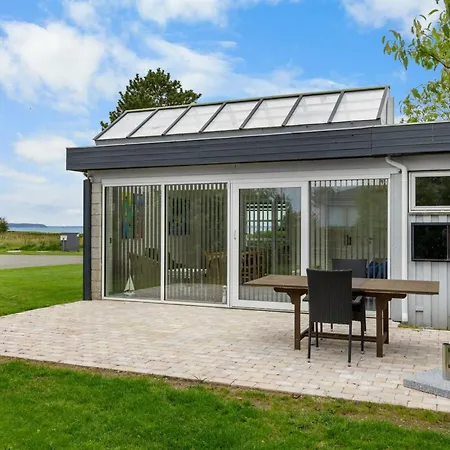 Holiday home Rikkart - 100m From The Sea In Funen By Interhome *