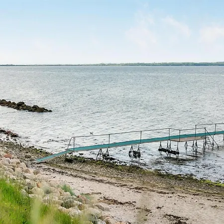 Rikkart - 100m From The Sea By Interhome *