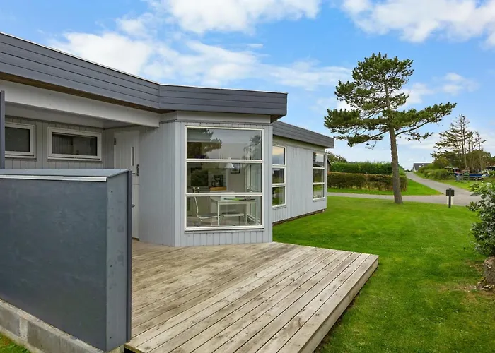 Rikkart - 100m From The Sea By Interhome *